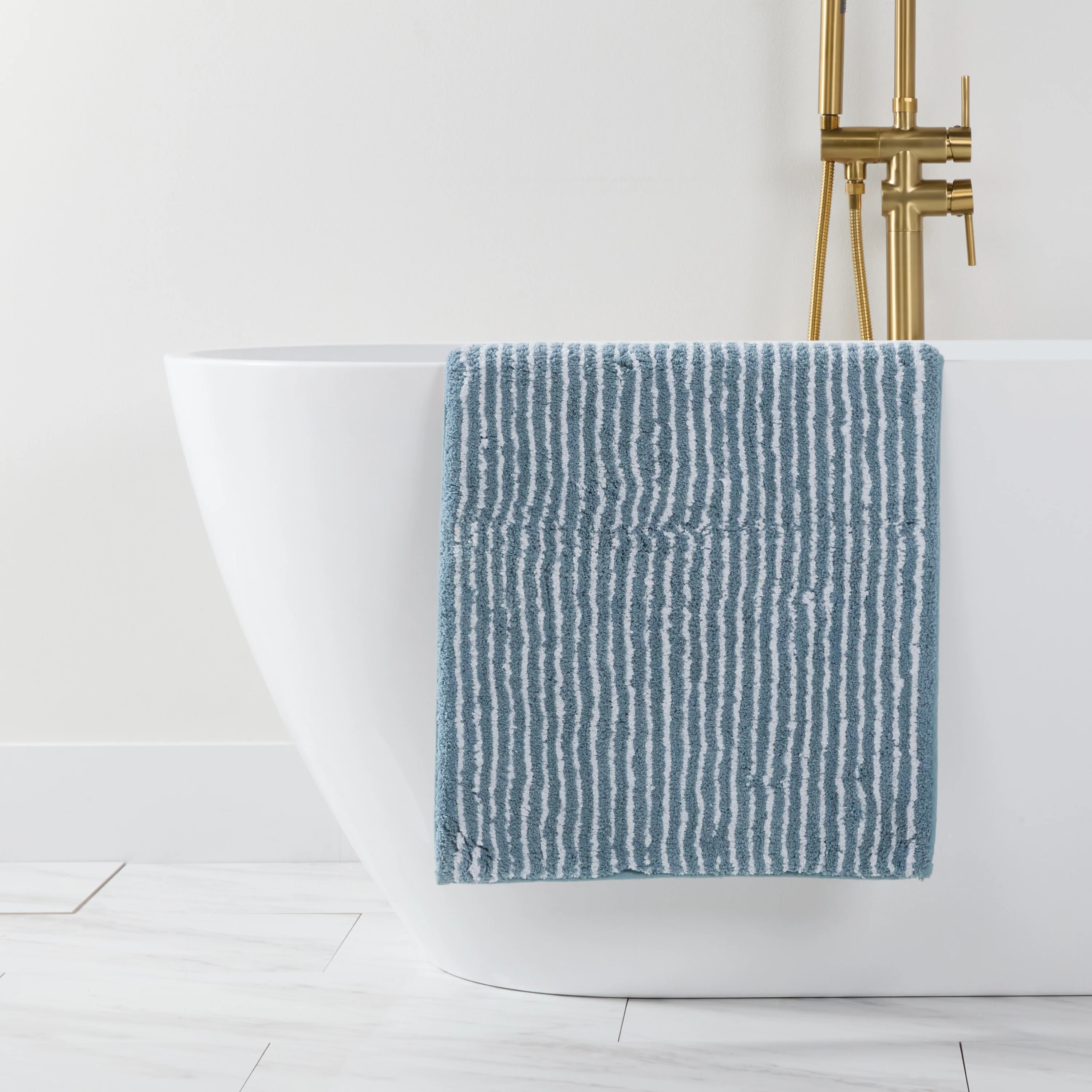 100% Cotton Pin Striped Patterned Bath Mat - Image 11
