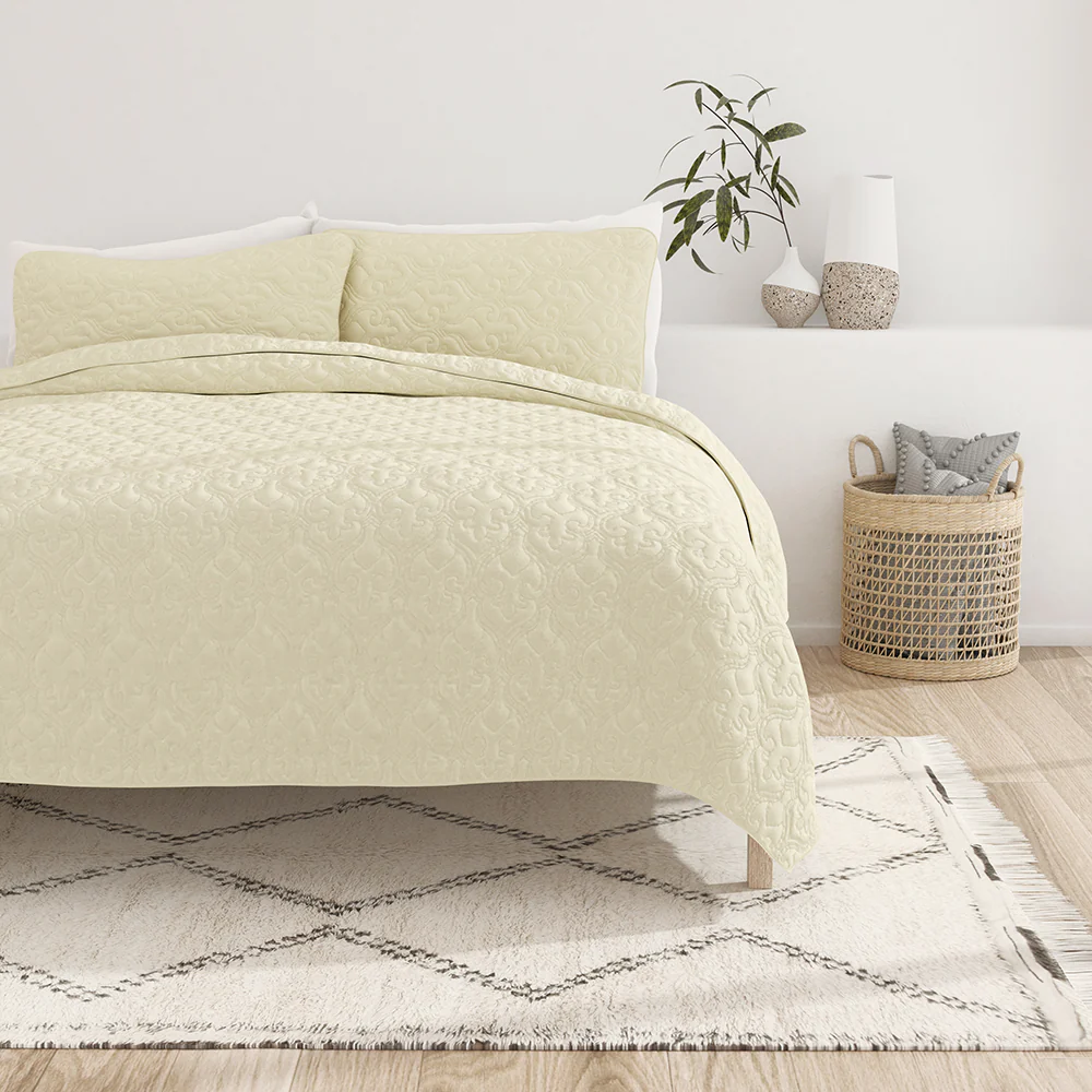 3-Piece Damask Quilted Coverlet Set - Image 3