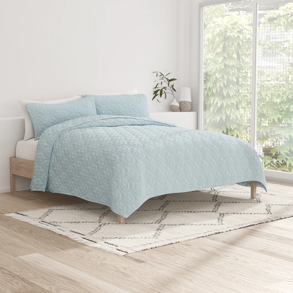 3-Piece Damask Quilted Coverlet Set - Image 7