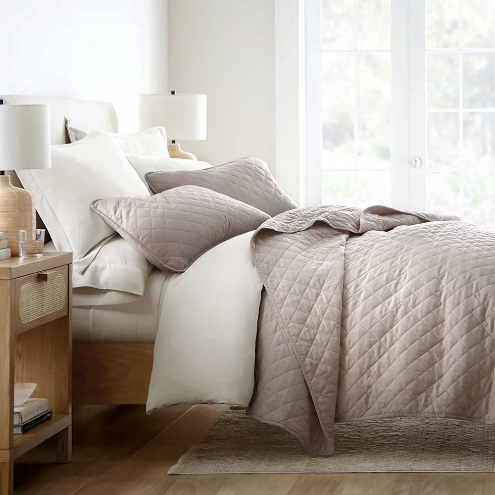 3-Piece Diamond Stitch Quilted Coverlet Set - Image 3