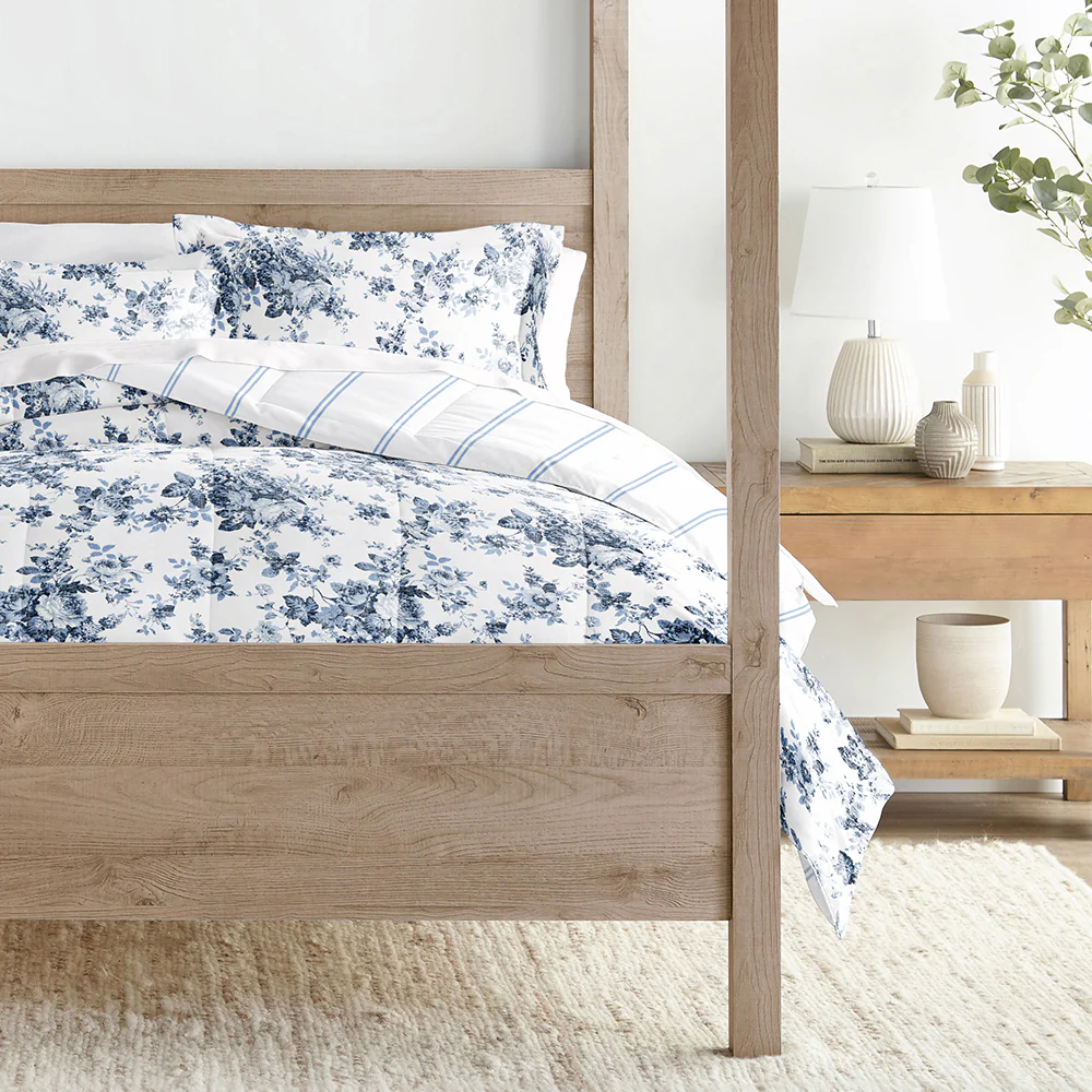 Cabbage Rose Reversible Down-Alternative Comforter Set - Image 3