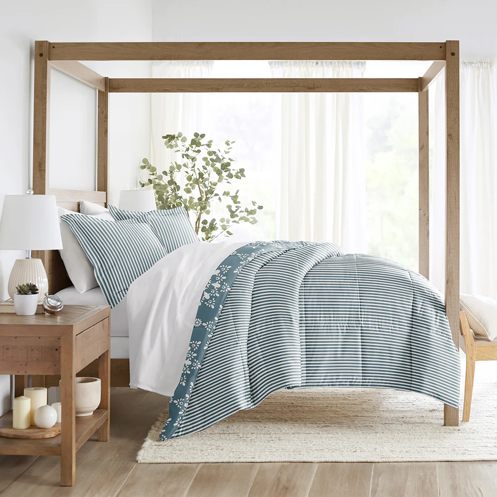 Daisy Medallion Reversible Down-Alternative Comforter Set - Image 16