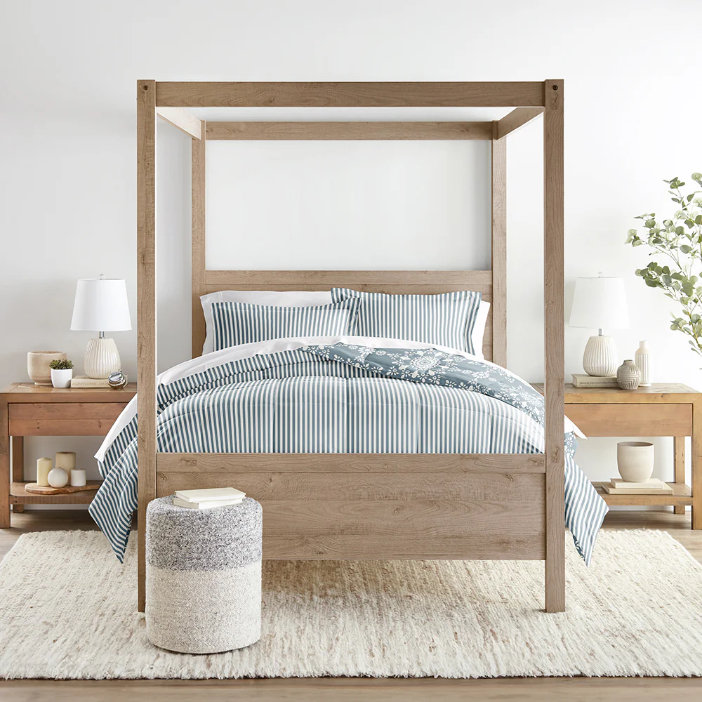 Daisy Medallion Reversible Down-Alternative Comforter Set - Image 32