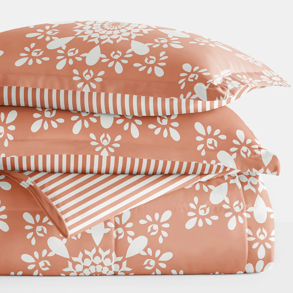 Daisy Medallion Reversible Down-Alternative Comforter Set - Image 33