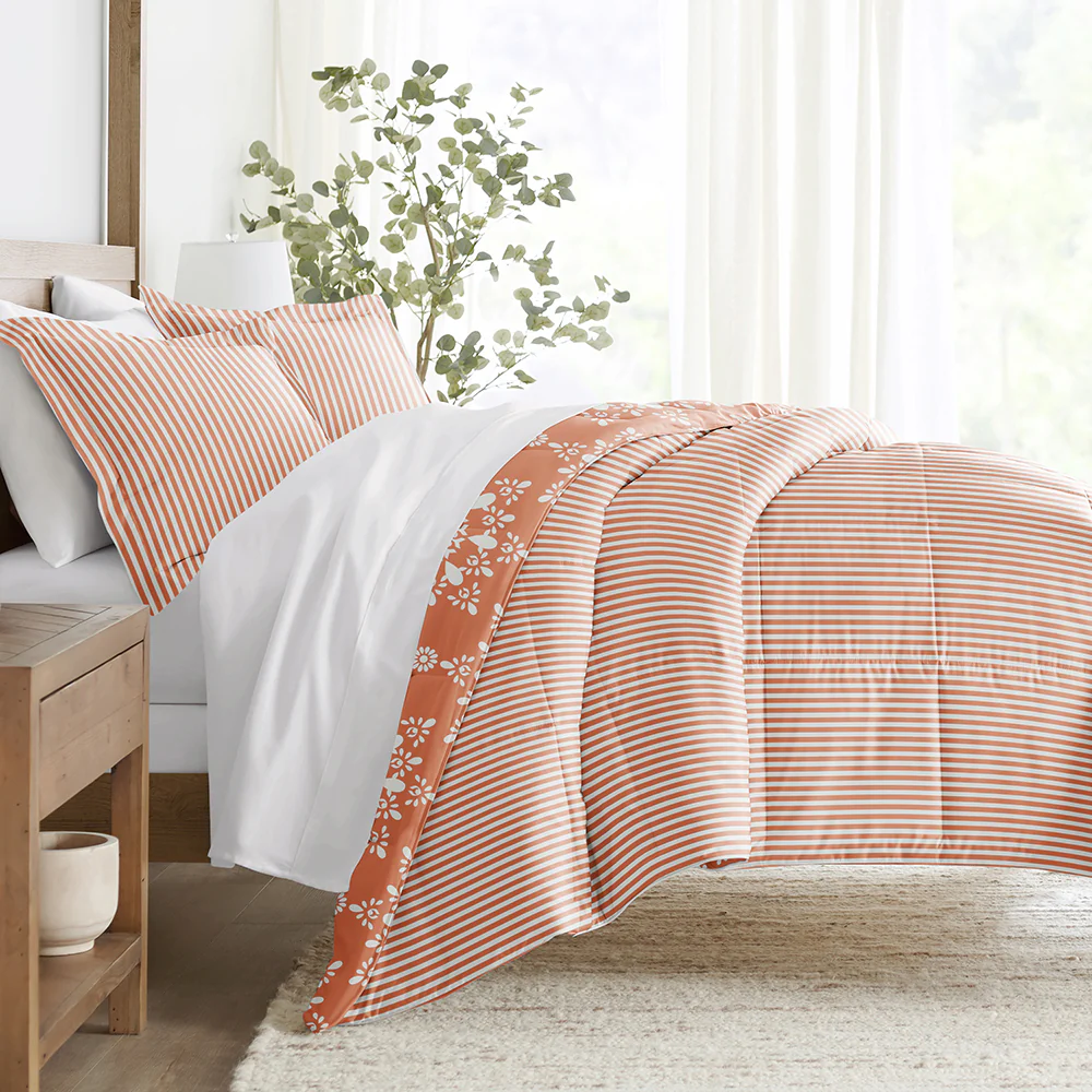 Daisy Medallion Reversible Down-Alternative Comforter Set - Image 5