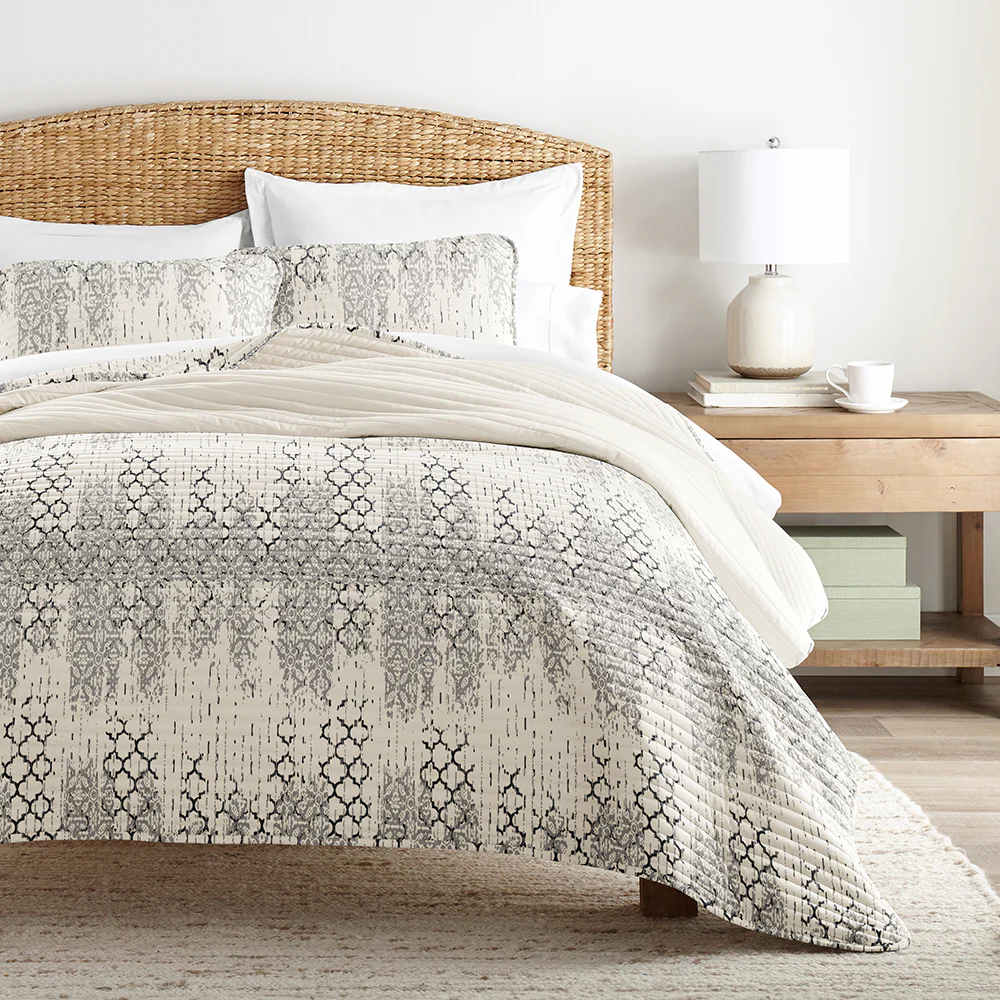 Distressed Aztec Reversible Quilted Coverlet Set - Image 3