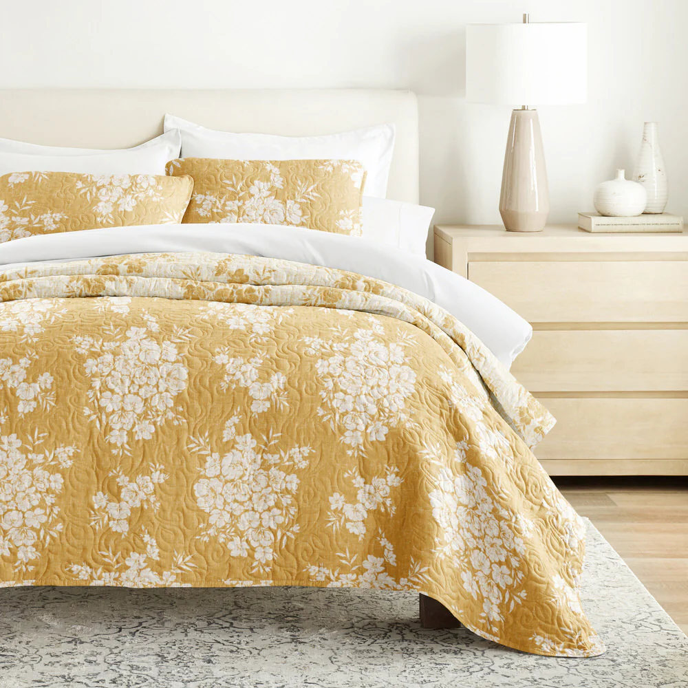 Distressed Bouquet Reversible Quilted Coverlet Set - Image 9