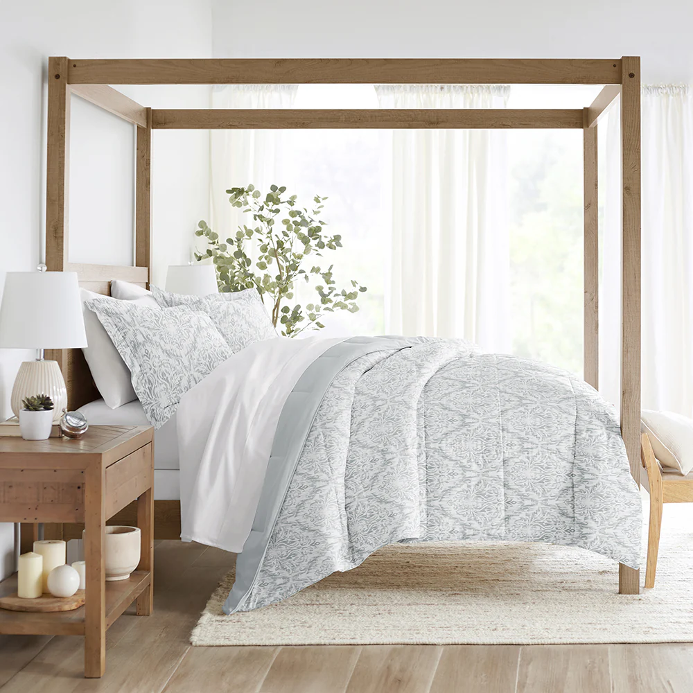 English Countryside Reversible Down-Alternative Comforter Set - Image 3