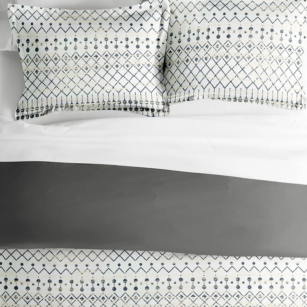 Etched Gate Pattern 3-Piece Reversible Duvet Cover Set - Image 5