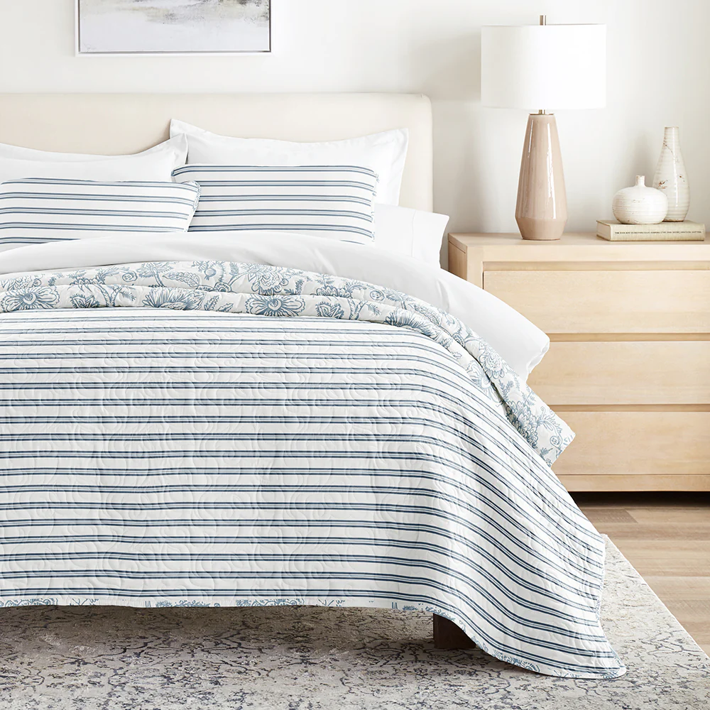 Jacobean/Stripe Reversible Quilted Coverlet Set - Image 4