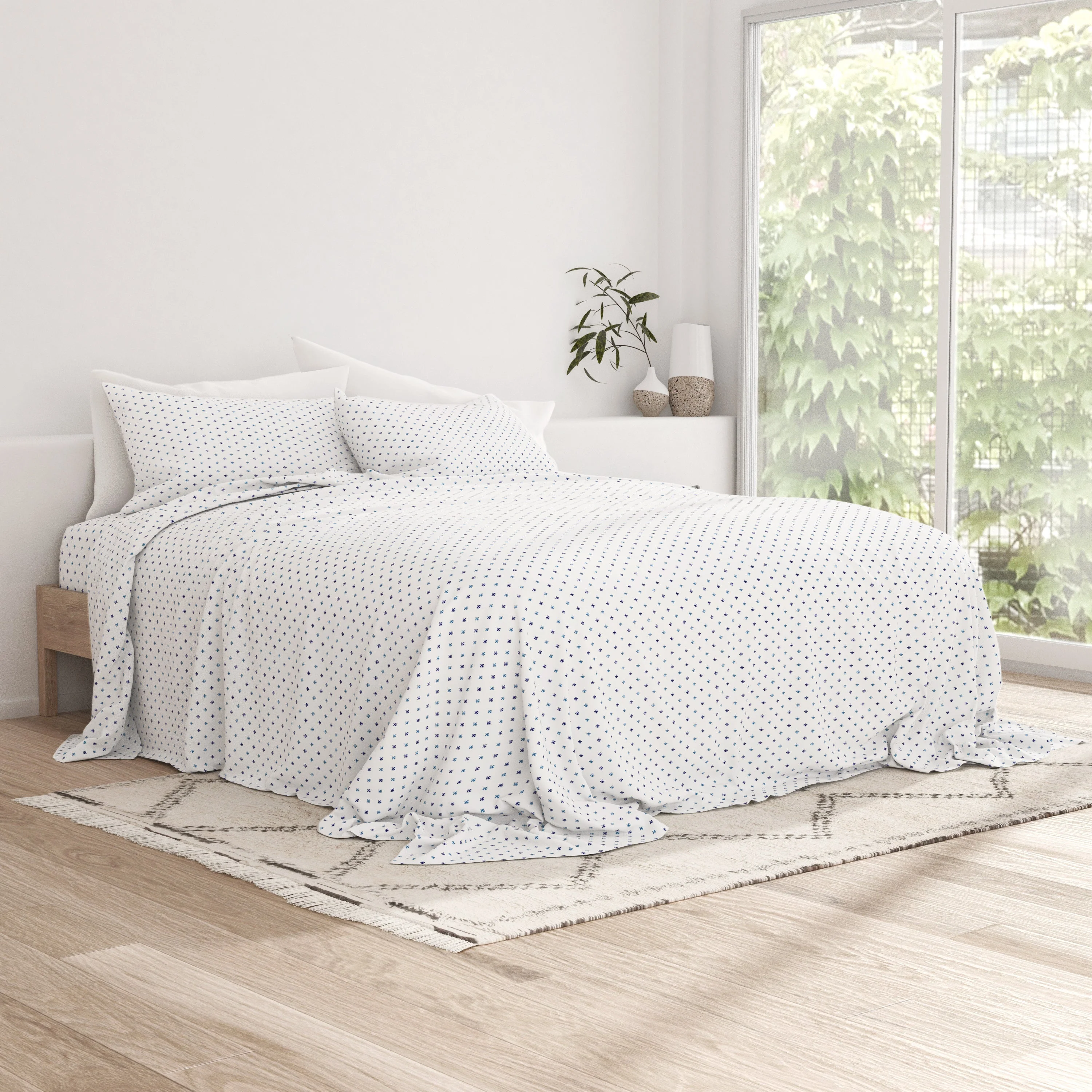 Lily Pattern 4-Piece Sheet Set - Sale - Image 4