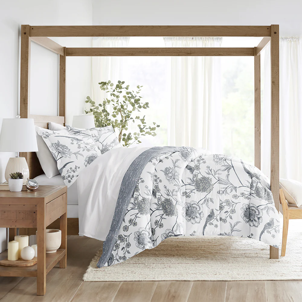 Molly Botanicals Reversible Down-Alternative Comforter Set - Image 3