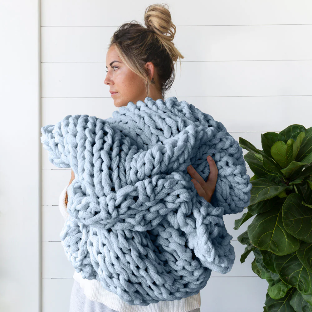Oversized Chunky Knit Blanket (Sale) - Image 13
