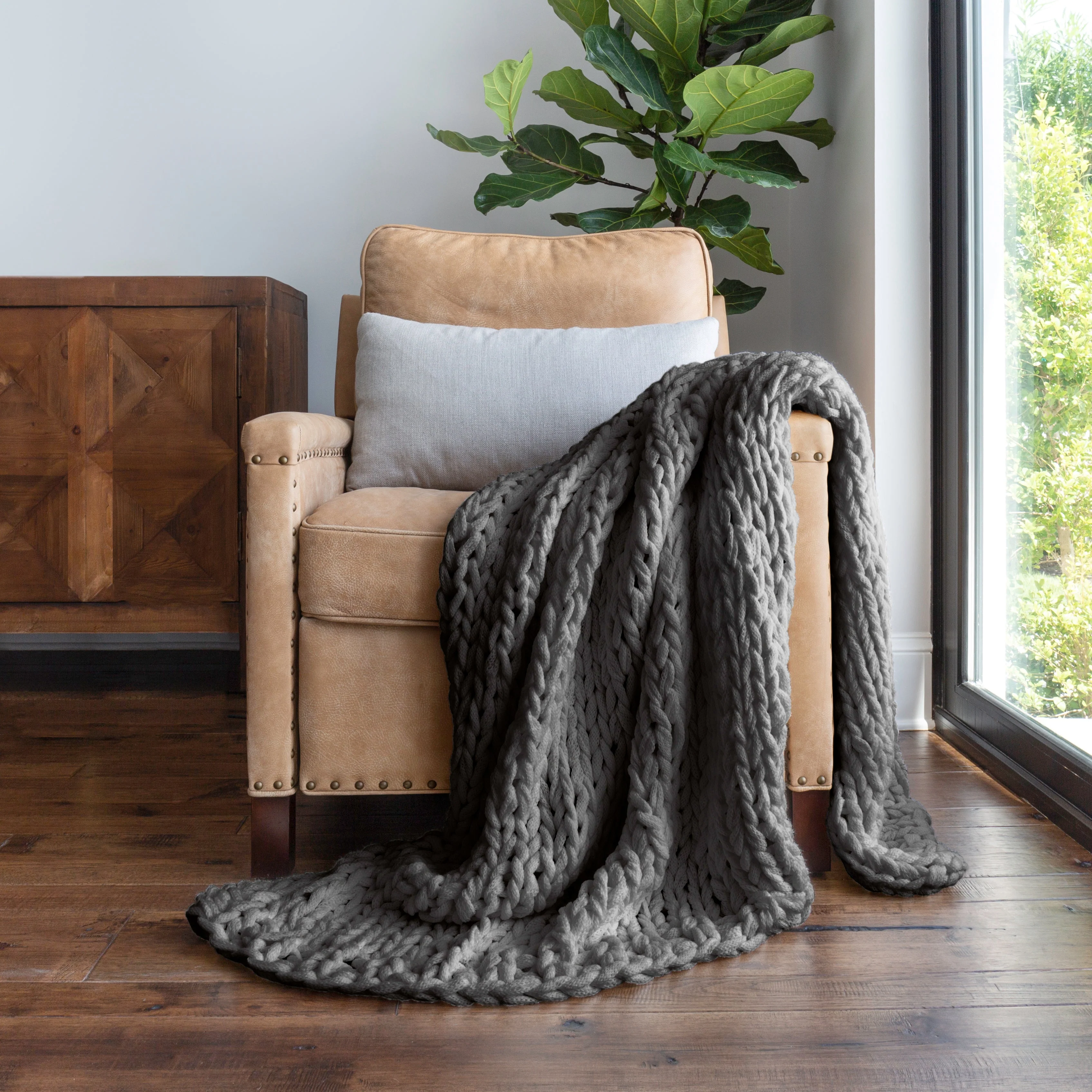 Oversized Chunky Knit Blanket (Sale) - Image 3