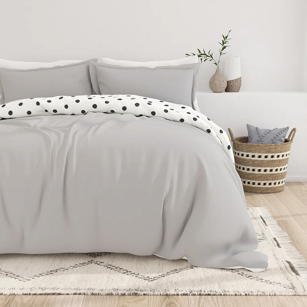 Painted Polkadot Pattern 3-Piece Reversible Duvet Cover Set - Image 2