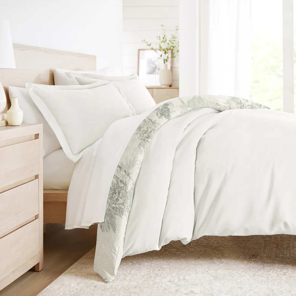 Paradise Toile Pattern 3-Piece Reversible Duvet Cover Set - Image 4