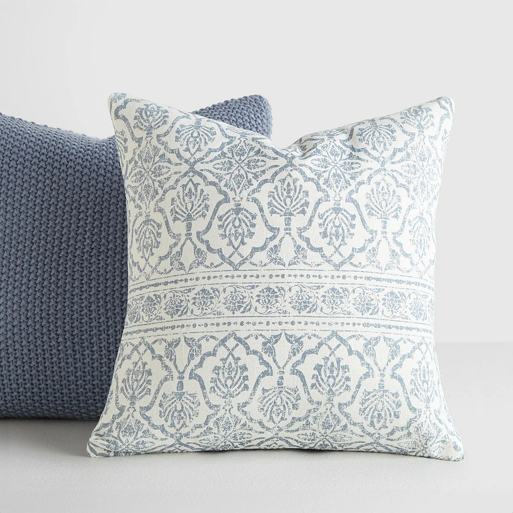 2-Pack Throw Pillows Seed Stitch Knit With Antique Floral (Sale) - Image 5