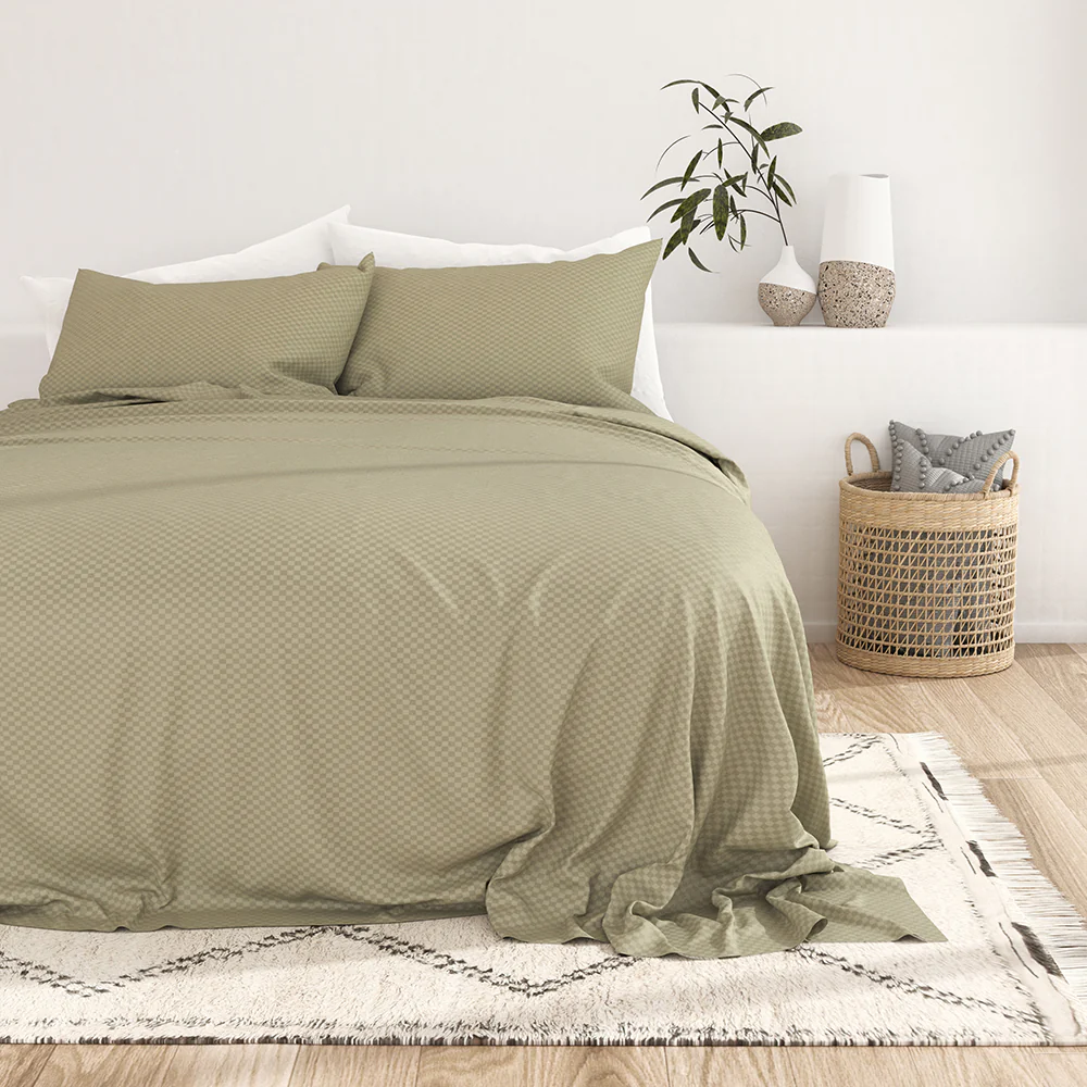 Checkered Embossed 4-Piece Sheet Set (Sale) - Image 14