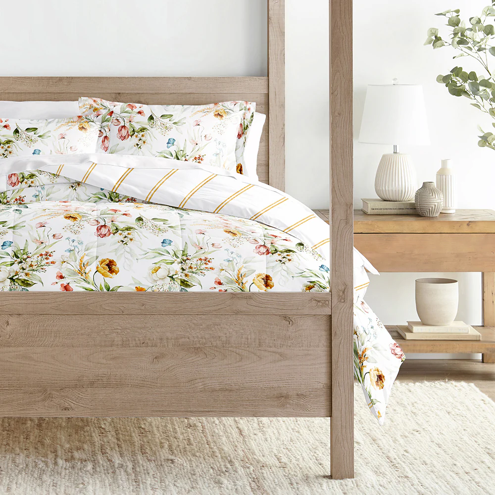 Chintz Floral Reversible Down-Alternative Comforter Set - Image 3