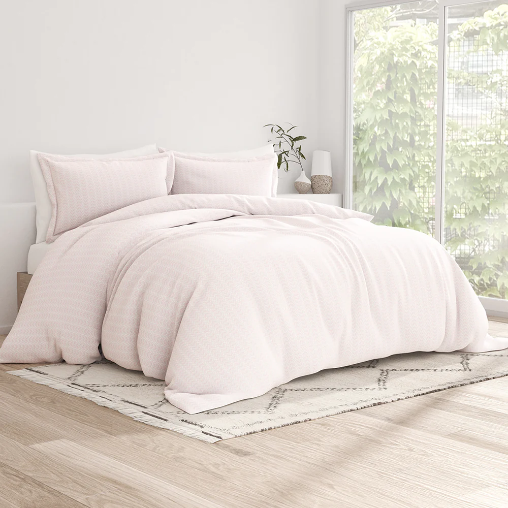 Classic in Pink Pattern 3-Piece Duvet Cover Set (Sale) - Image 2