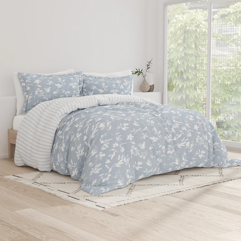 Country Home Pattern 3-Piece Reversible Duvet Cover Set (Sale) - Image 3