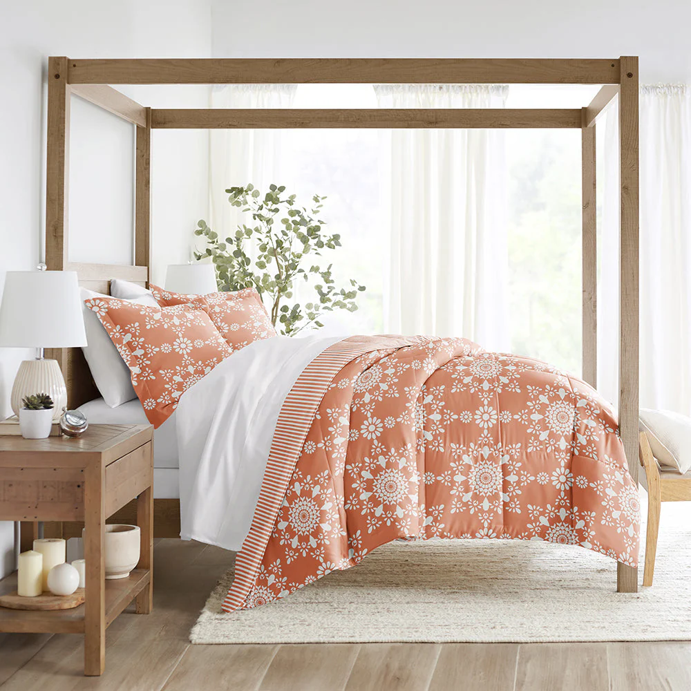 Daisy Medallion Reversible Down-Alternative Comforter Set (Sale) - Image 9