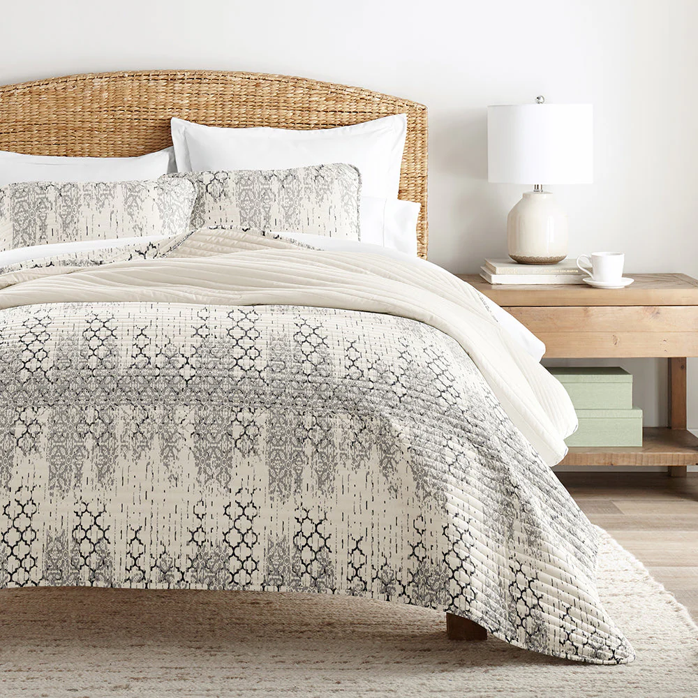 Distressed Aztec Reversible Quilted Coverlet Set (Sale) - Image 3