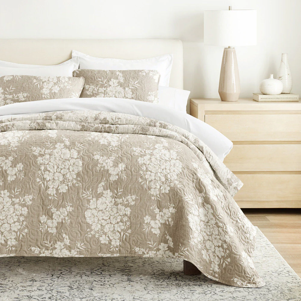Distressed Bouquet Reversible Quilted Coverlet Set (Sale) - Image 11
