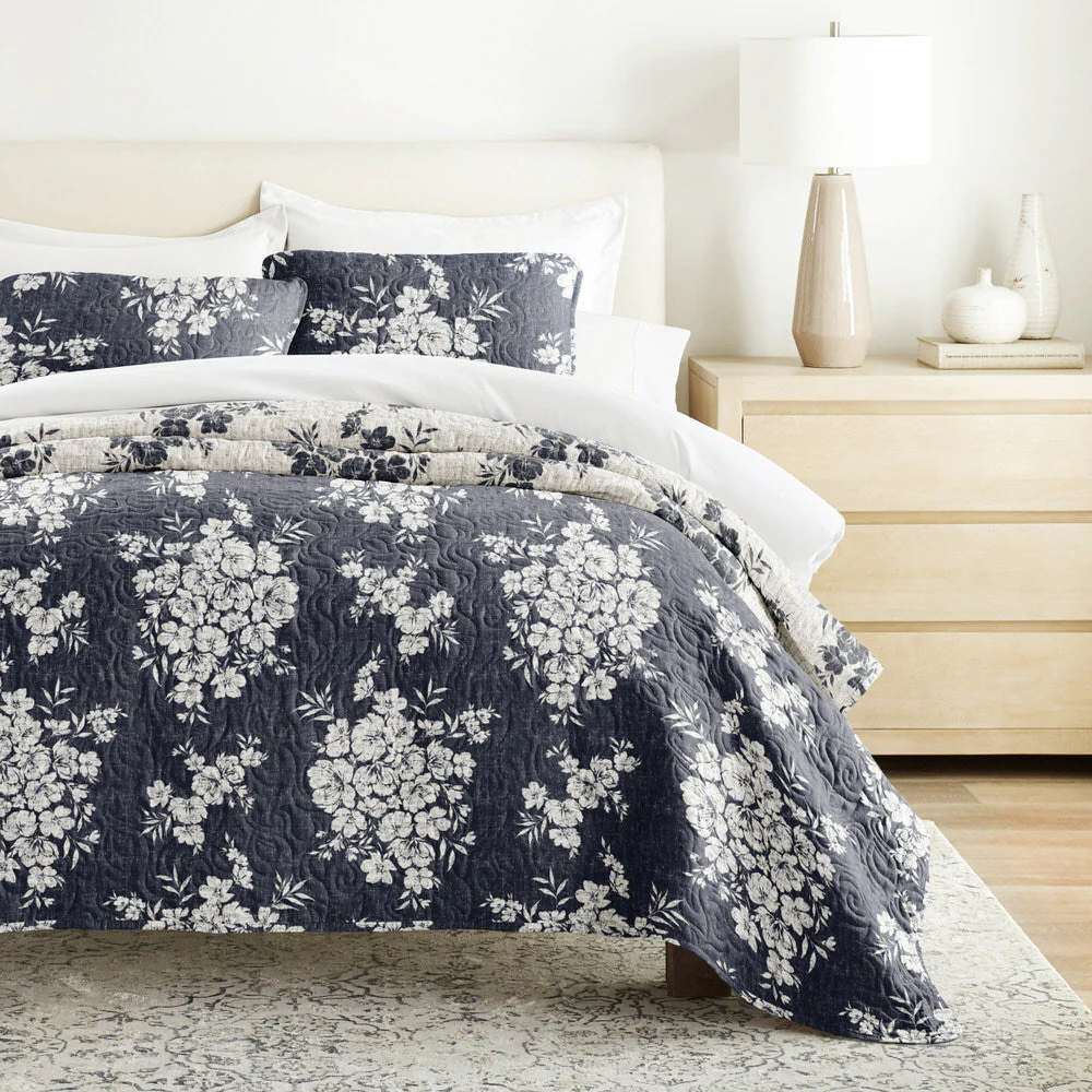 Distressed Bouquet Reversible Quilted Coverlet Set (Sale) - Image 12