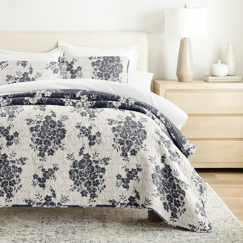 Distressed Bouquet Reversible Quilted Coverlet Set (Sale) - Image 15