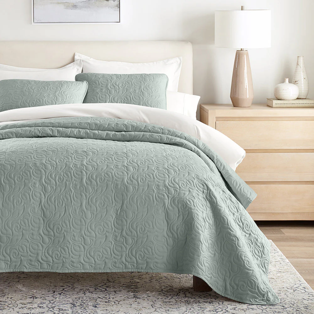 Sale - Floral 3-Piece Quilted Coverlet Set - Image 12