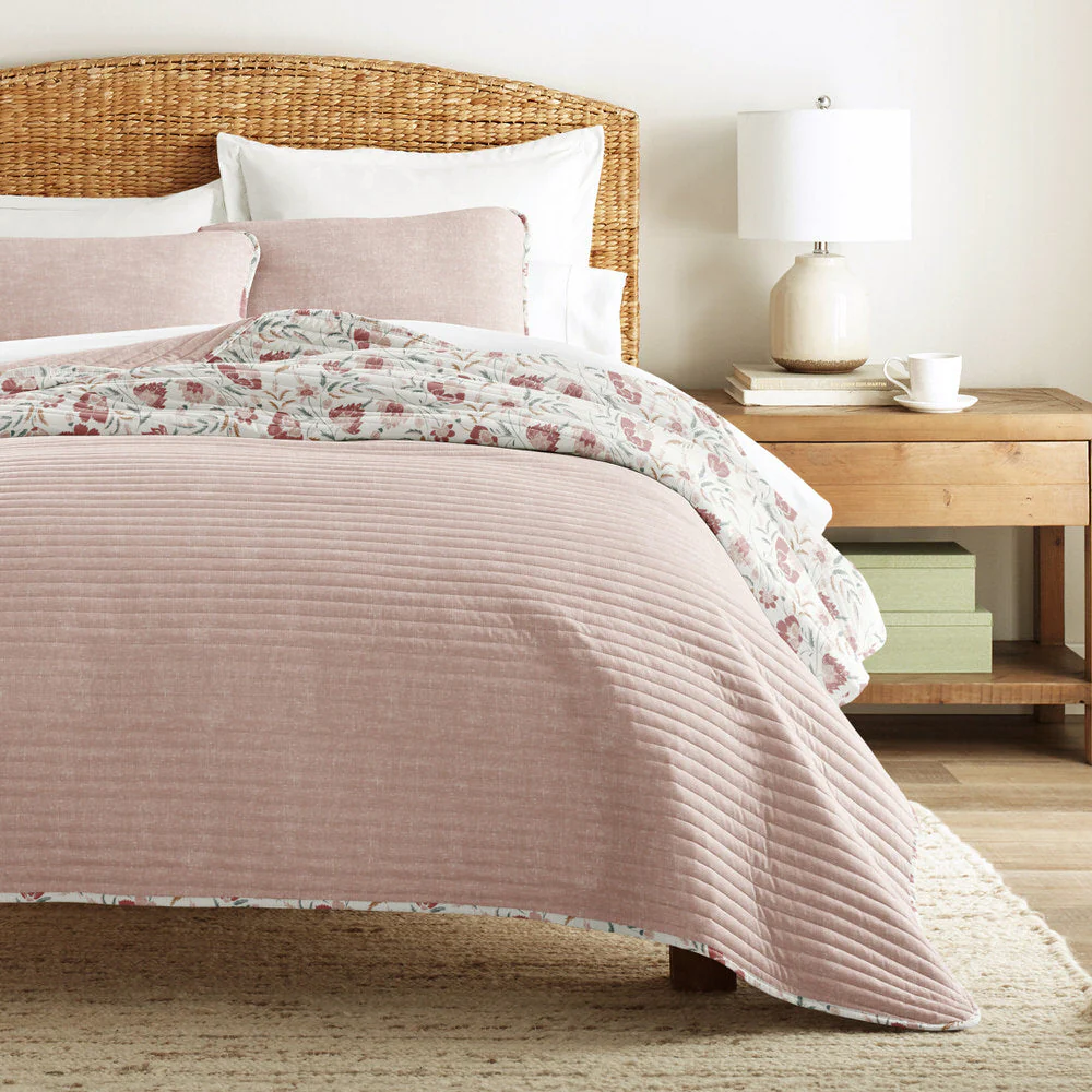 French Jacobean Reversible Quilted Coverlet Set (Sale) - Image 8