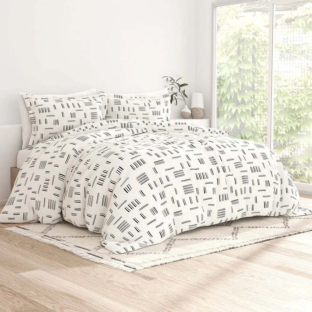 Geo Dash Pattern 3-Piece Duvet Cover Set (Sale) - Image 3