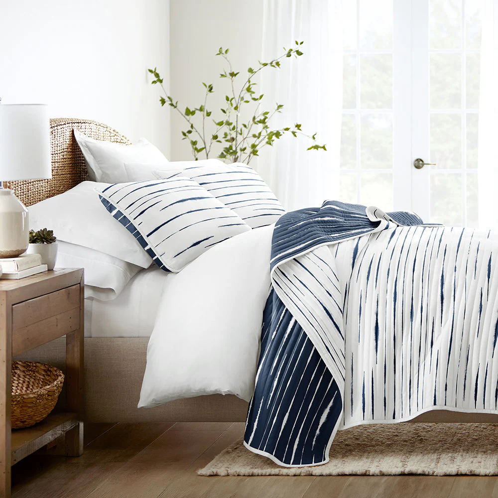 Horizon Lines Reversible Quilted Coverlet Set (Sale) - Image 3