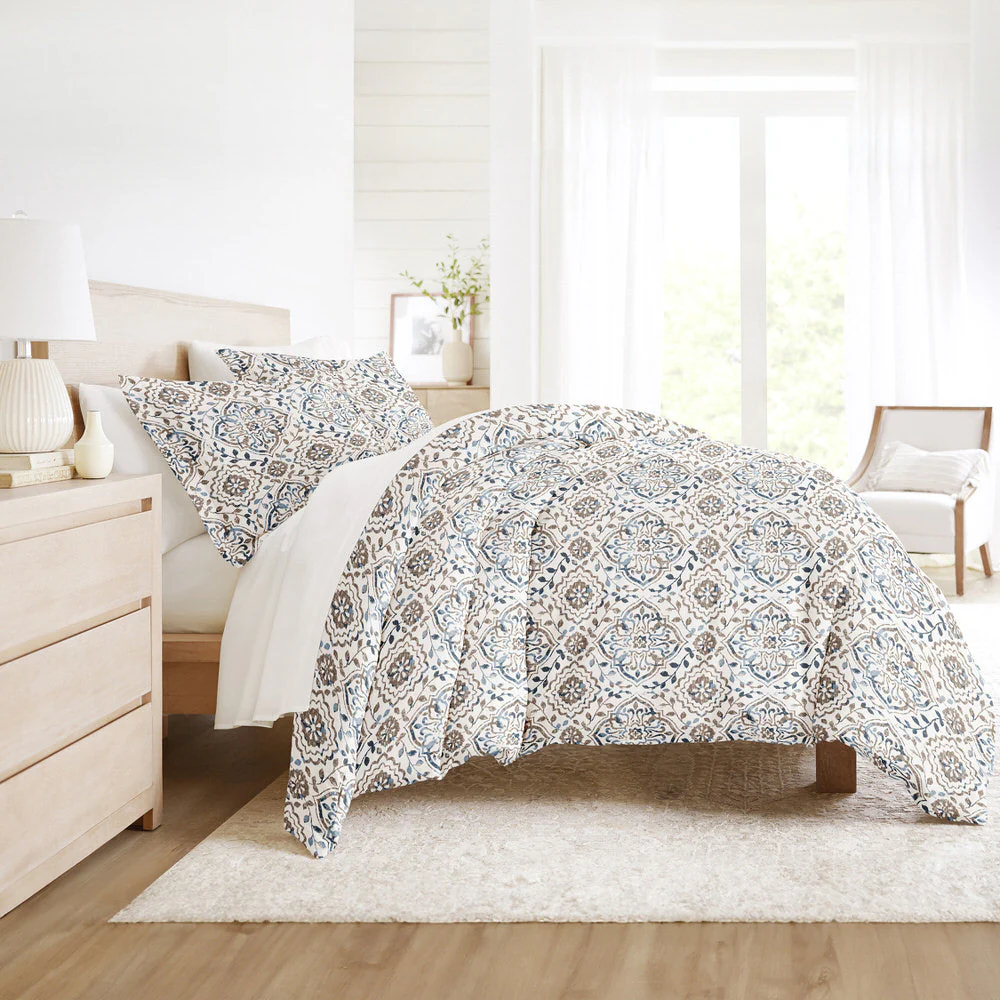 Oasis Pattern 3-Piece Duvet Cover Set (Sale) - Image 4