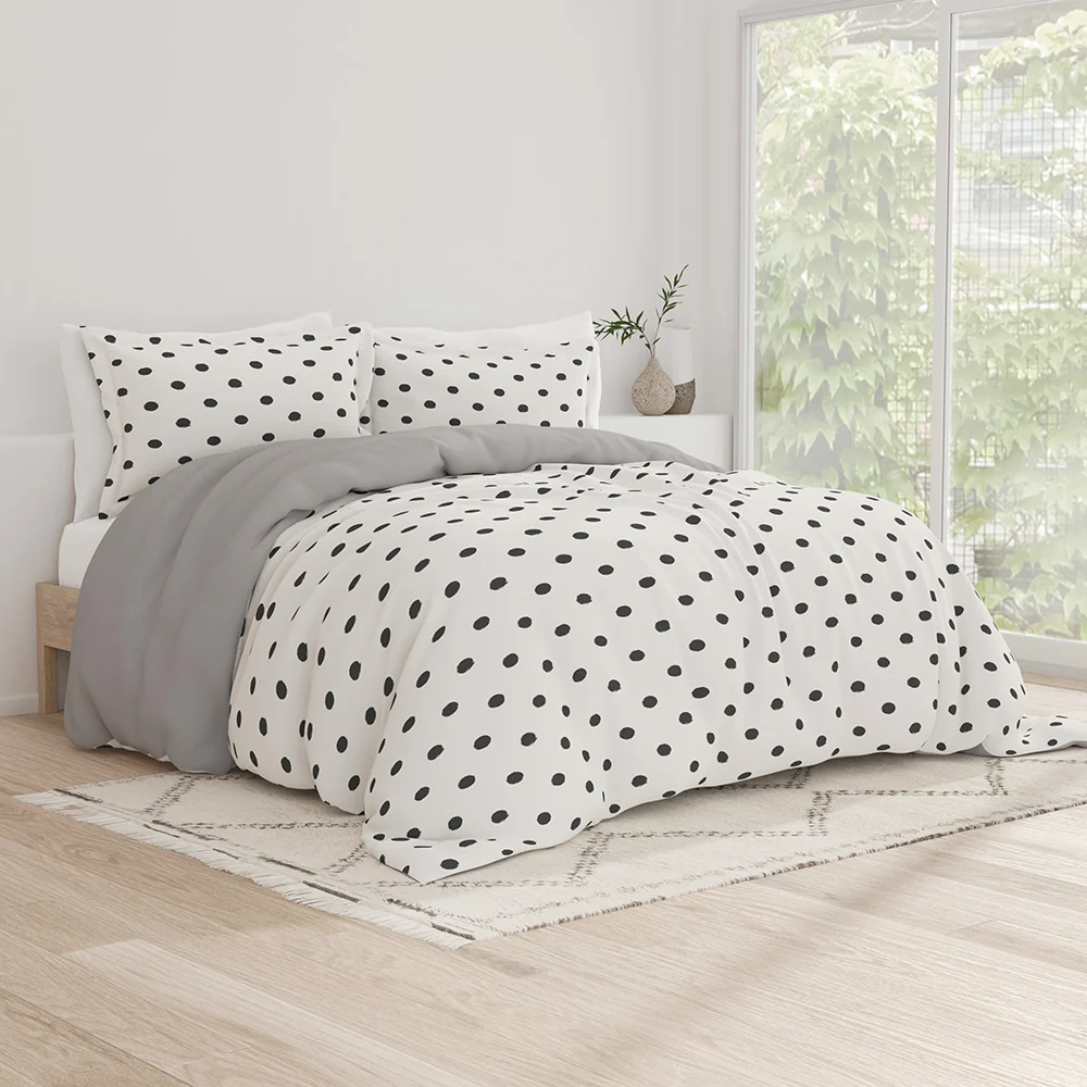 Painted Polkadot Pattern 3-Piece Reversible Duvet Cover Set (Sale) - Image 3