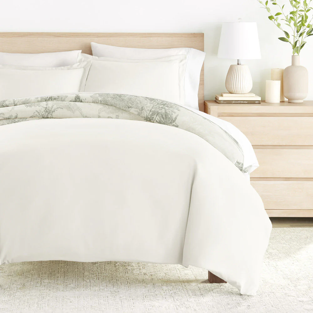 Paradise Toile Pattern 3-Piece Reversible Duvet Cover Set (Sale) - Image 2