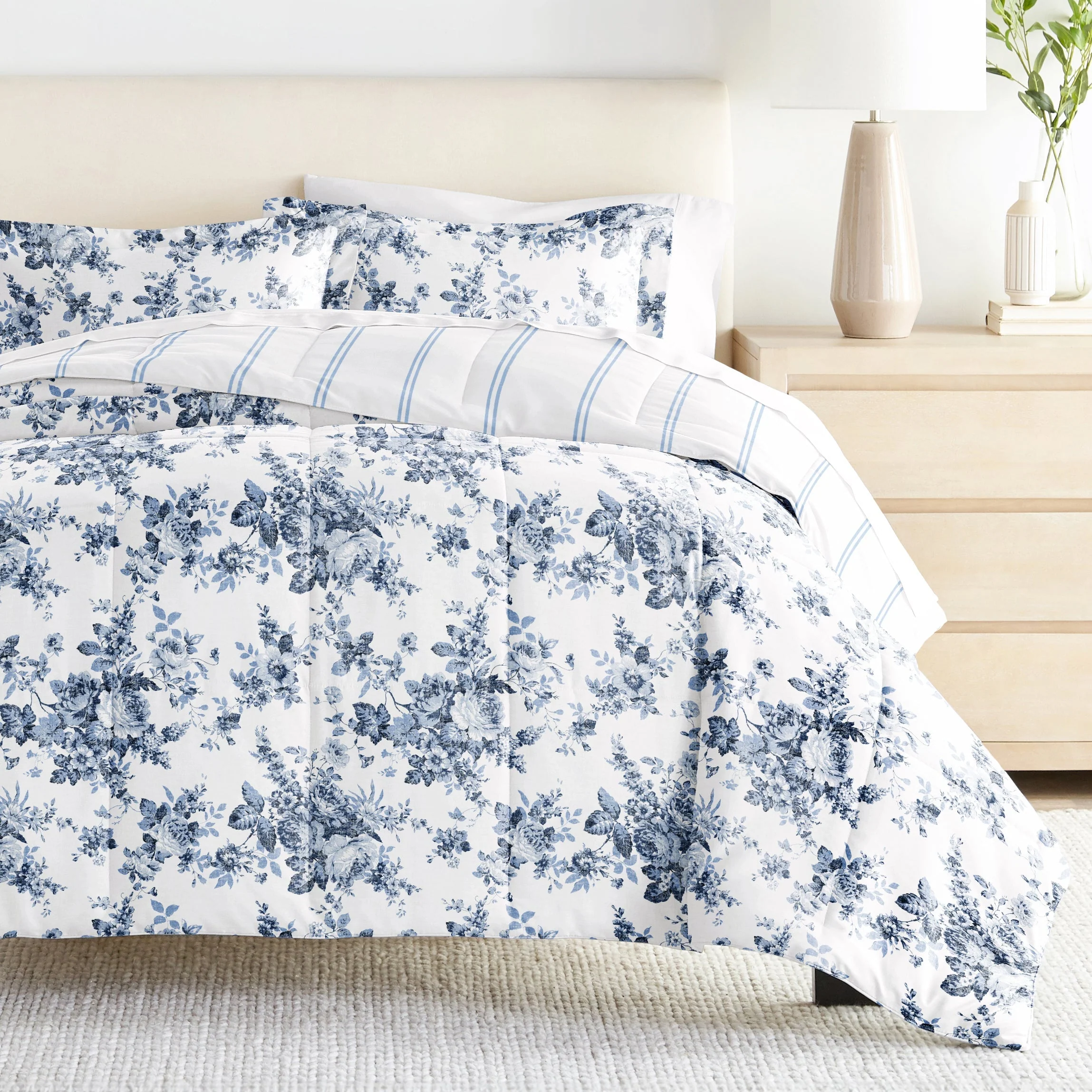 Sale - Patterned Down-Alternative Comforter Set - Image 44