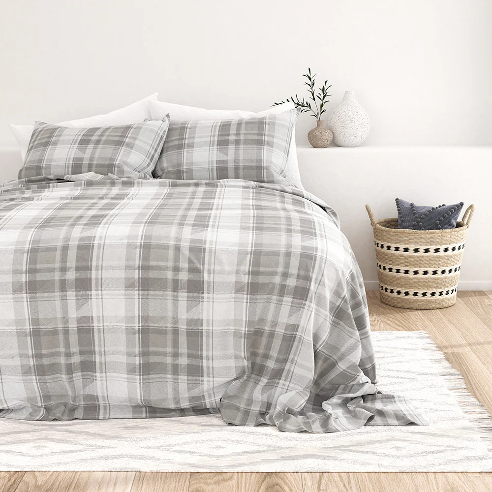 Plaid 4-Piece Flannel Sheet Set (Sale) - Image 3
