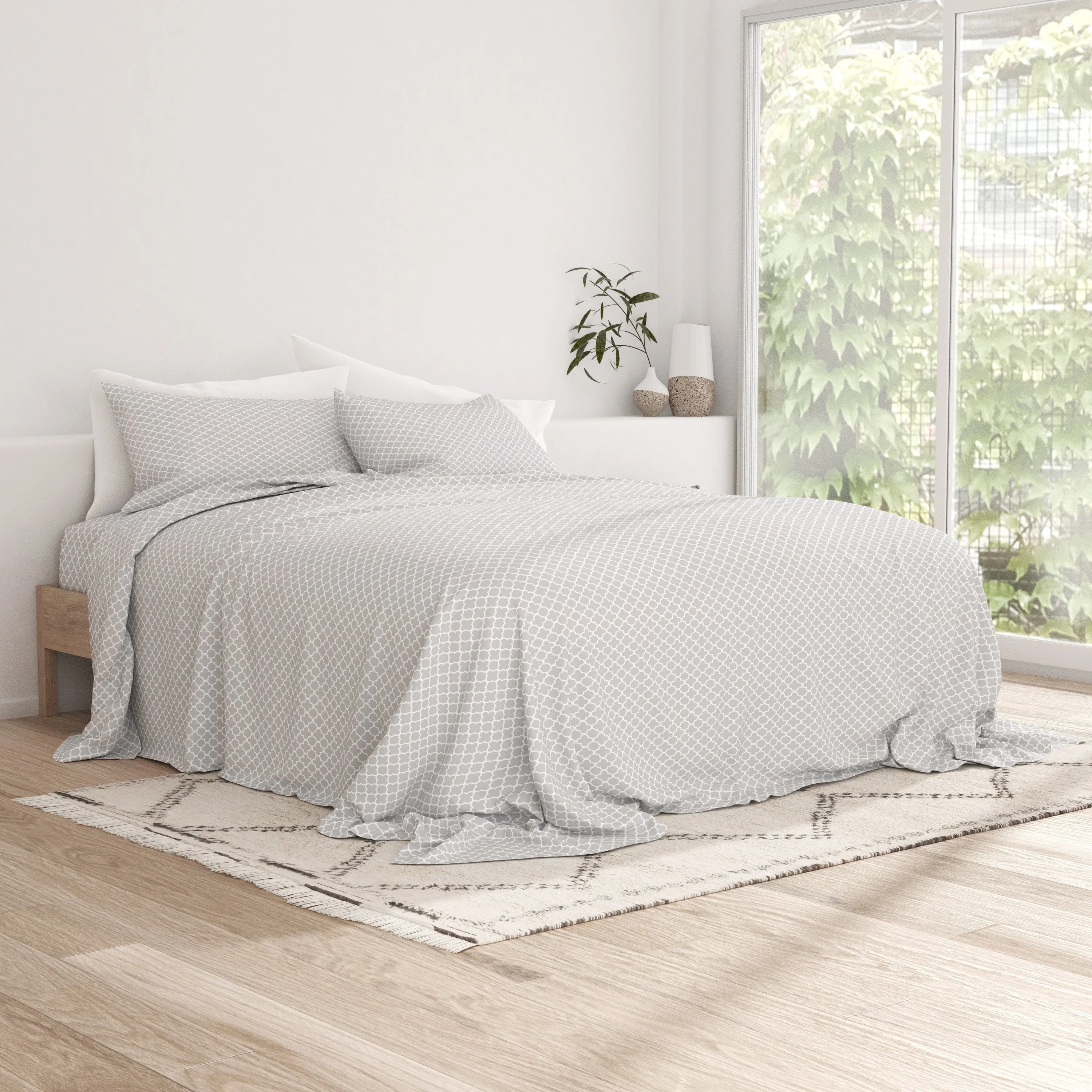 Quatrefoil Pattern 4-Piece Sheet Set (Sale) - Image 8