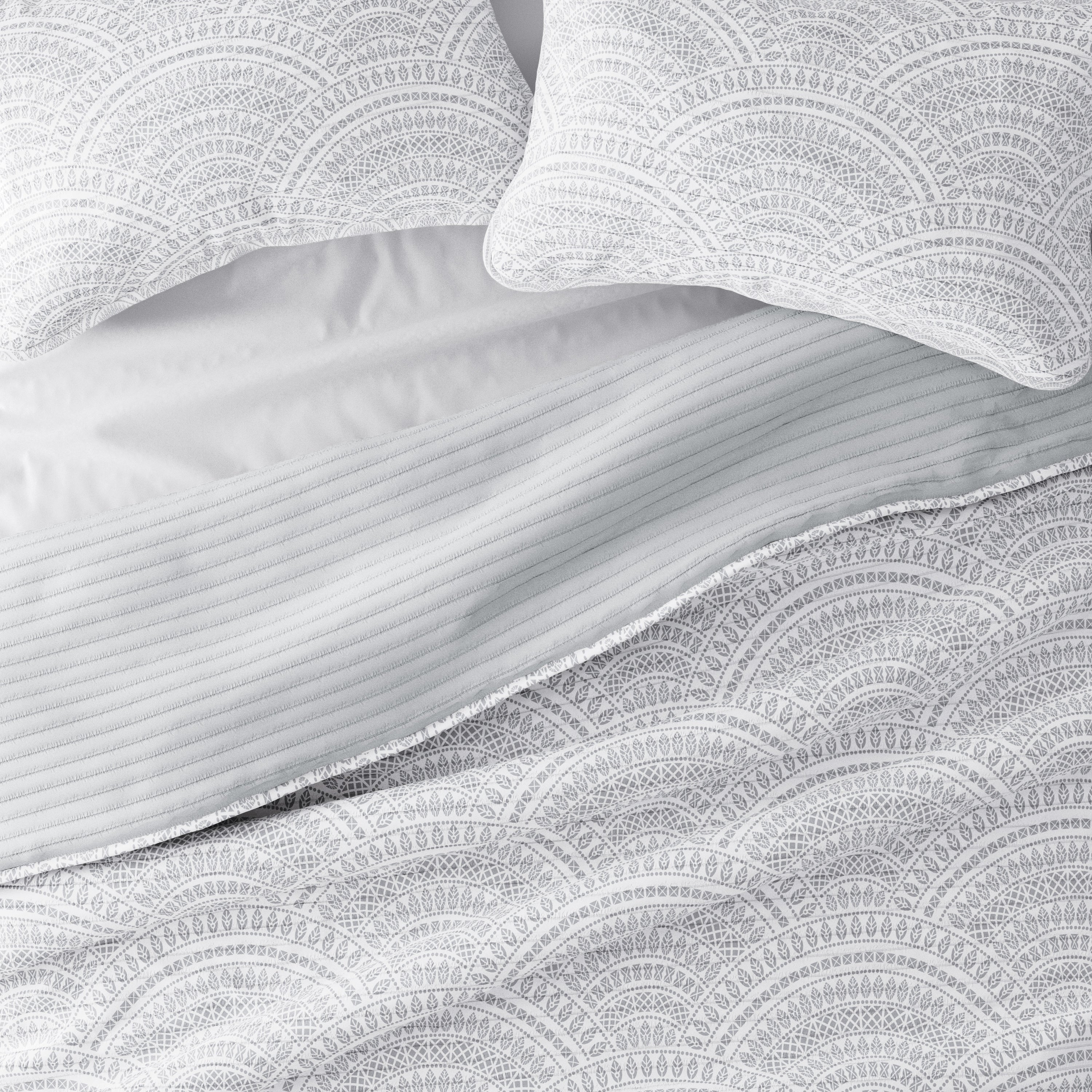 Sale - Scallop Reversible Quilted Coverlet Set - Image 12