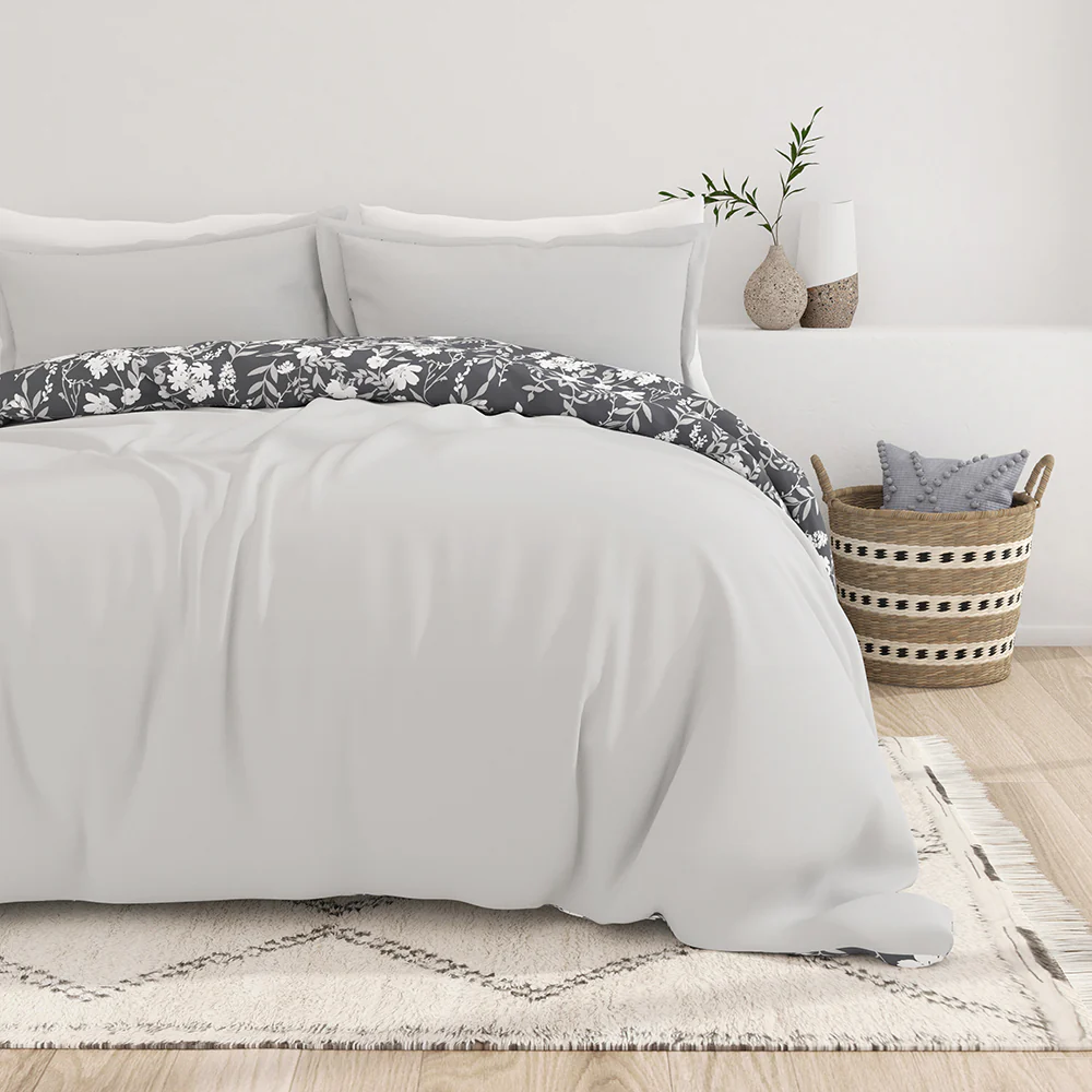 Secret Garden Pattern 3-Piece Reversible Duvet Cover Set (Sale) - Image 2