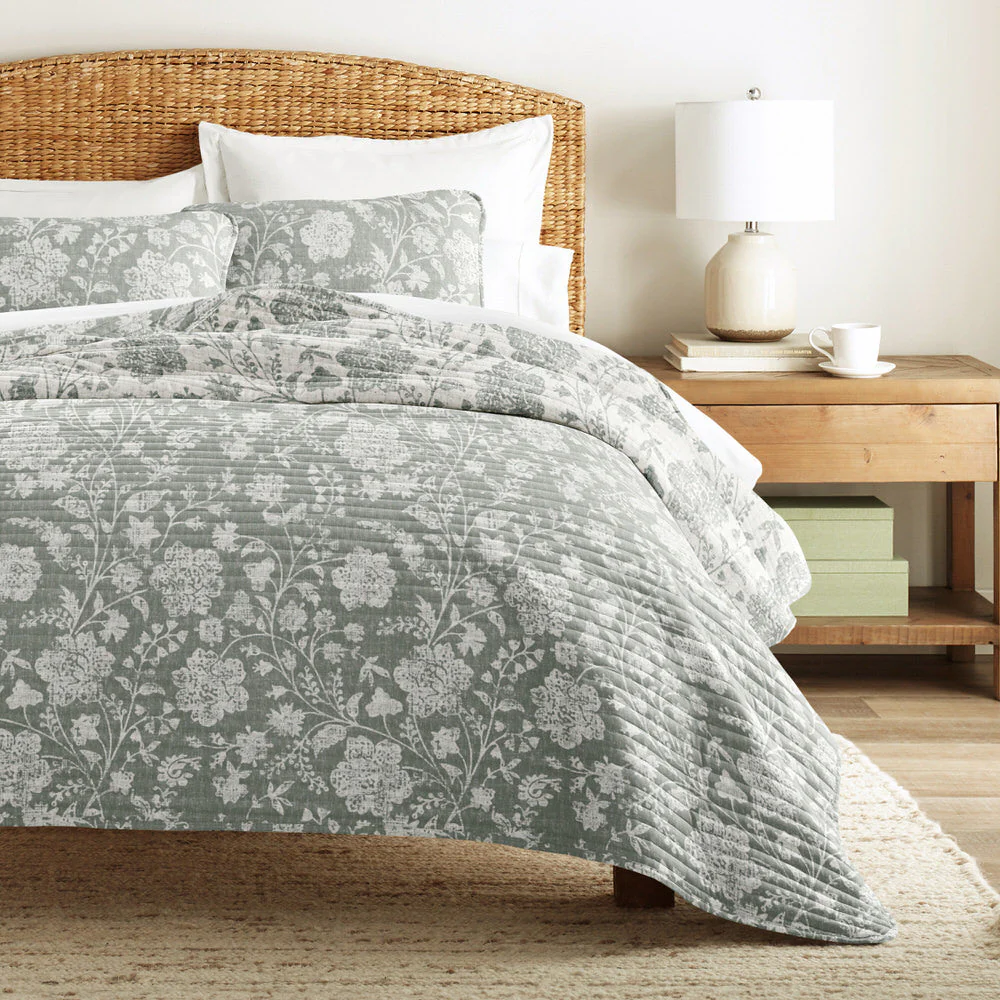 Textured Floral Reversible Quilted Coverlet Set (Sale) - Image 7