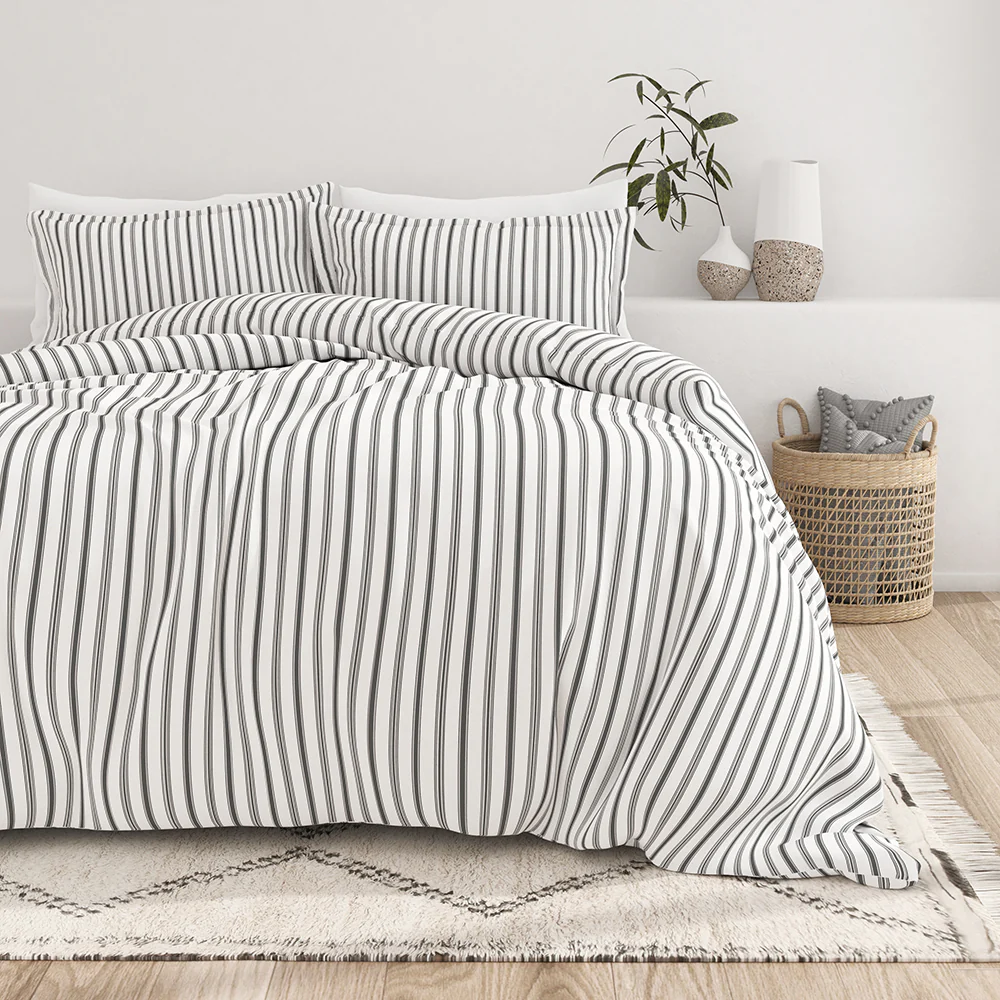 Vertical Dreams Pattern 3-Piece Duvet Cover Set (Sale)