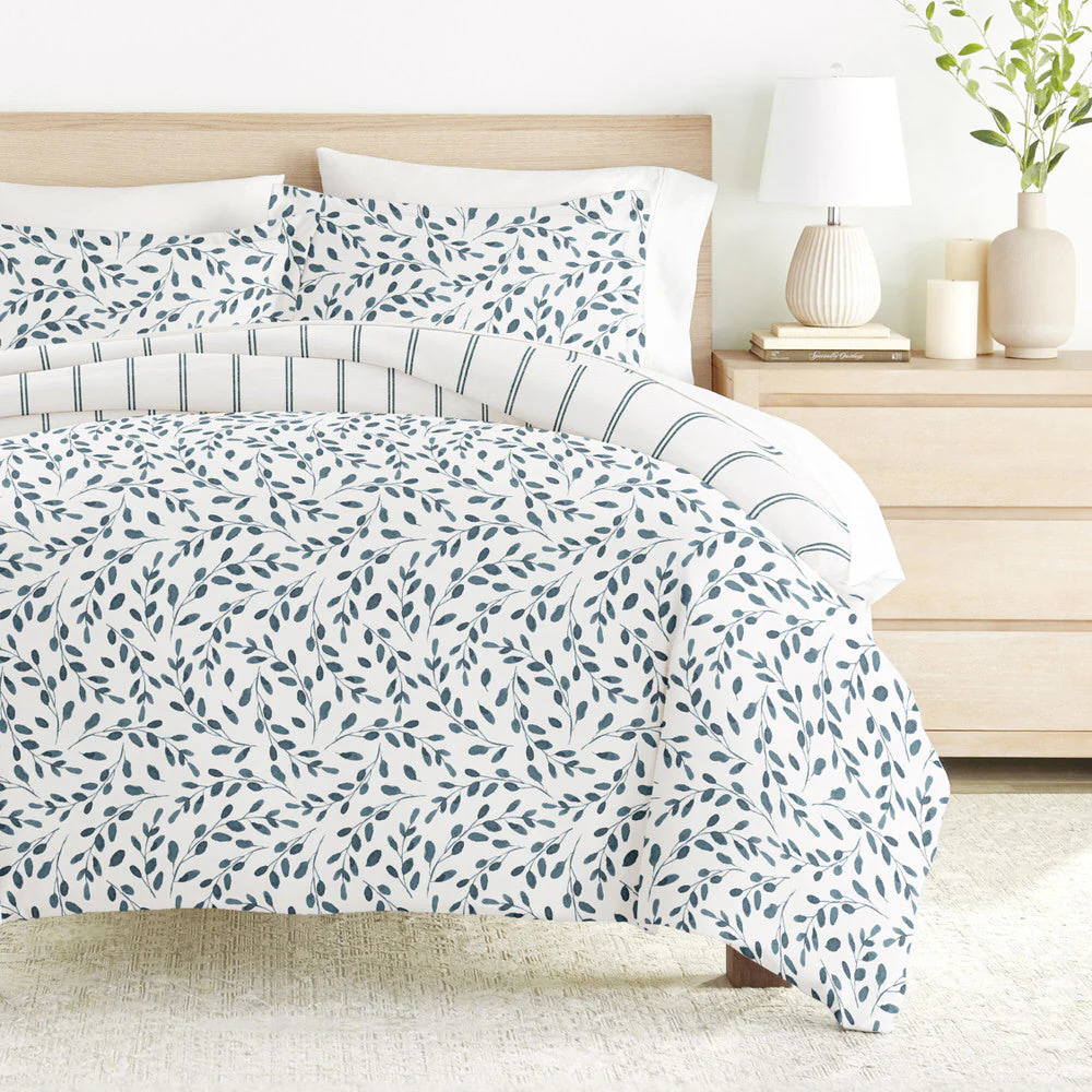 Watercolor Vines Pattern 3-Piece Reversible Duvet Cover Set (Sale)