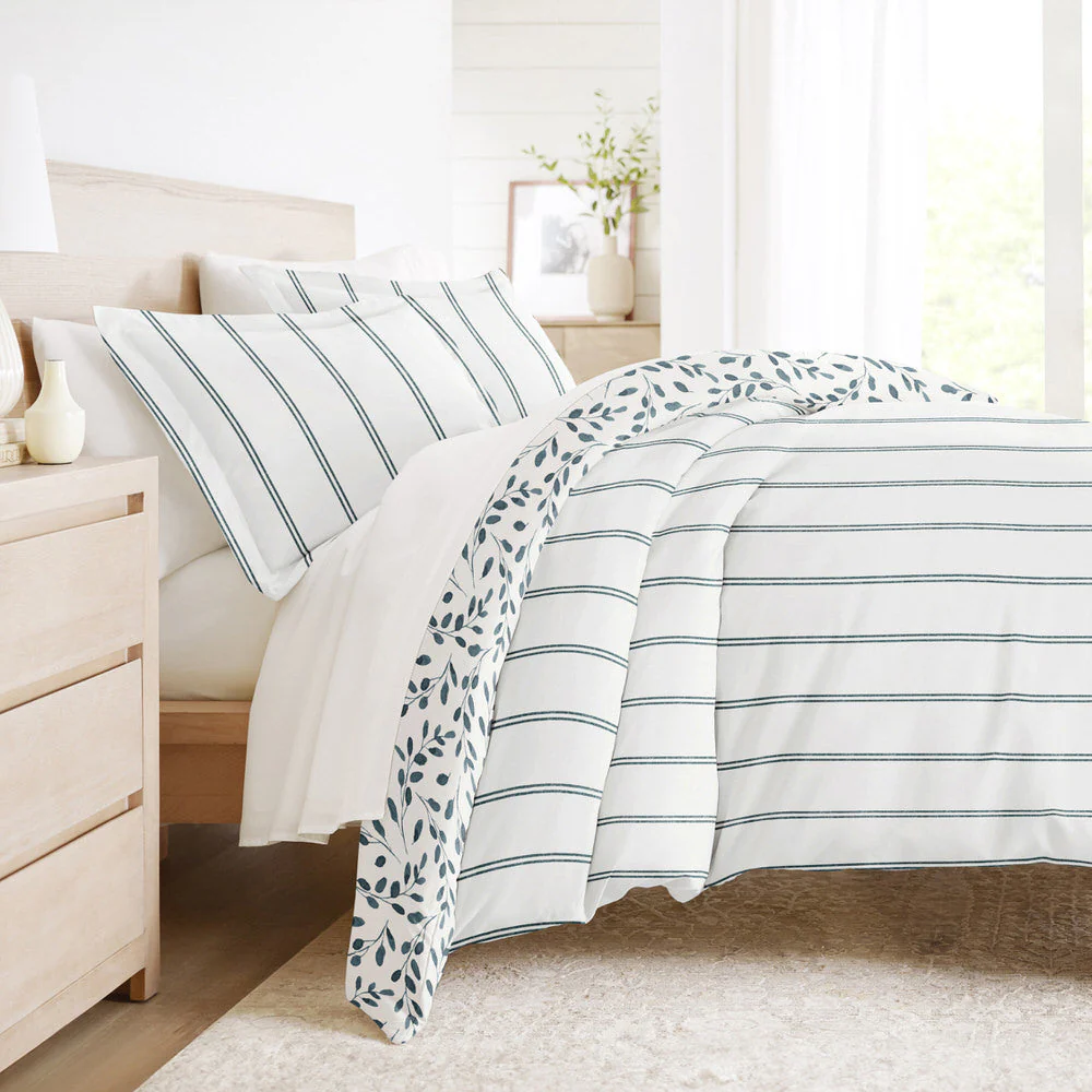 Watercolor Vines Pattern 3-Piece Reversible Duvet Cover Set (Sale) - Image 4