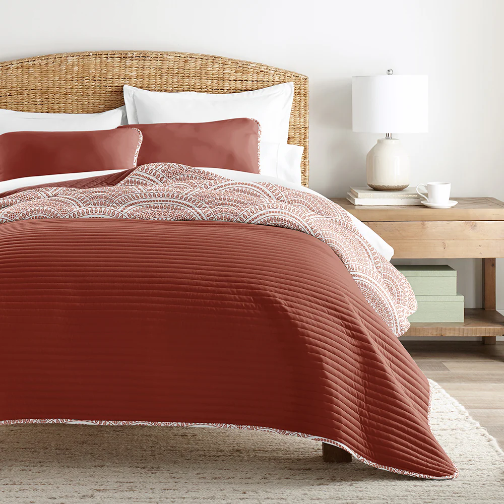 Scallop Reversible Quilted Coverlet Set - Image 13