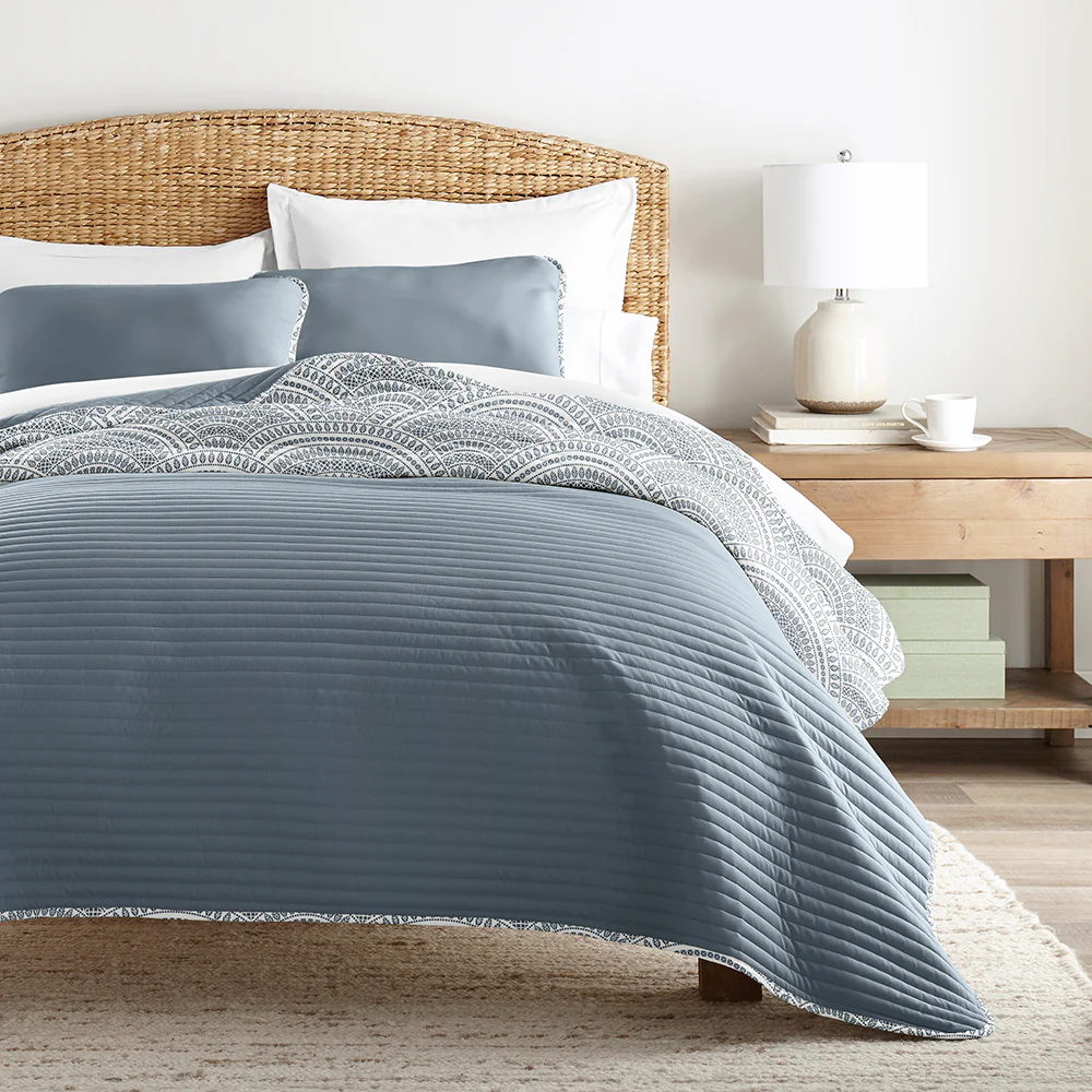 Scallop Reversible Quilted Coverlet Set - Image 15