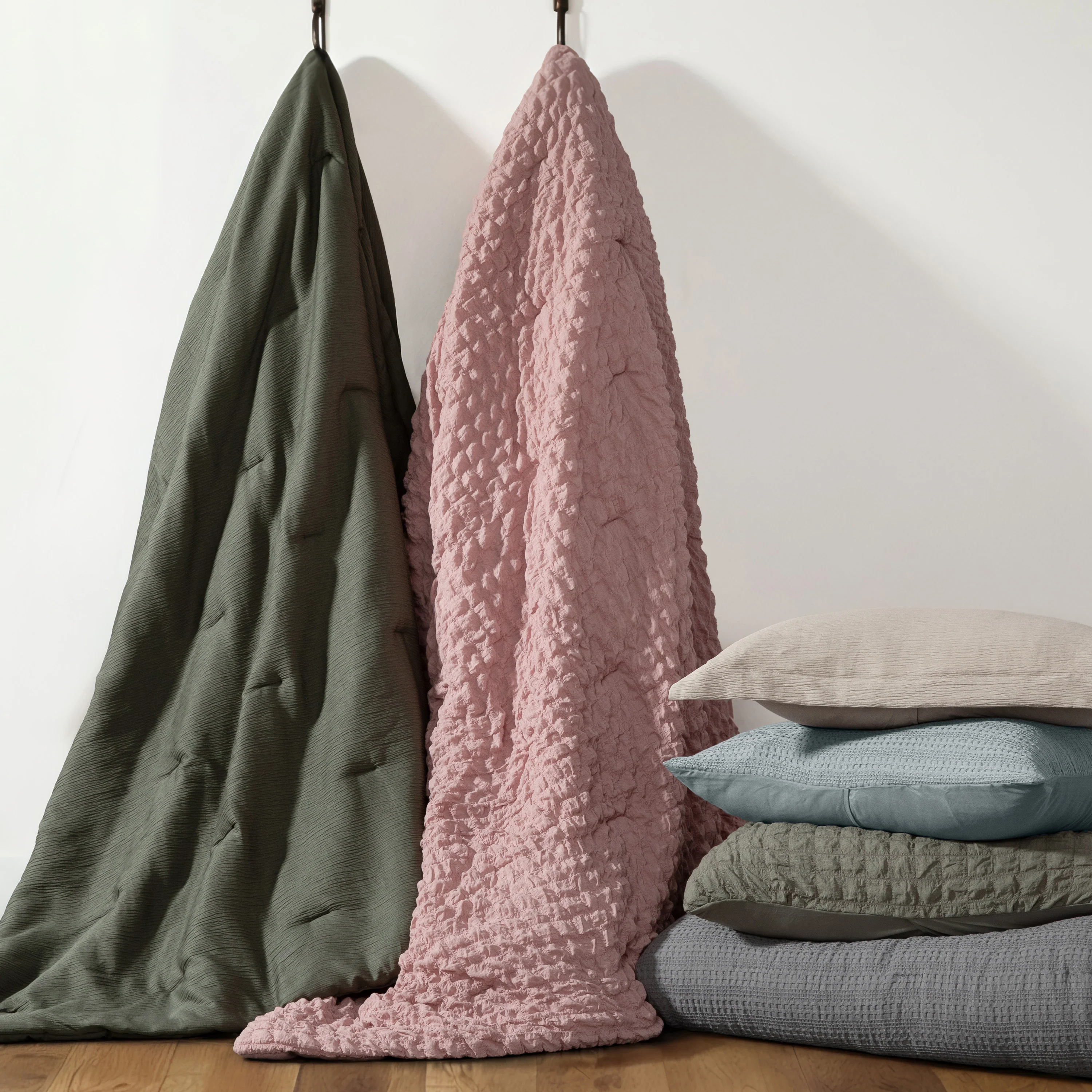 Seersucker Box Textured Down-Alternative Comforter Set - Image 45