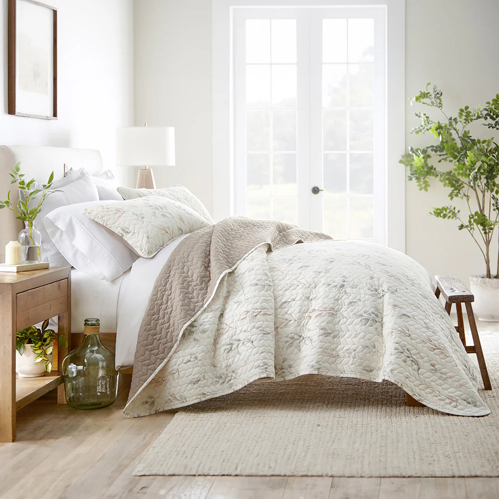 Watercolor Leaves Reversible Quilted Coverlet Set - Sale - Image 3